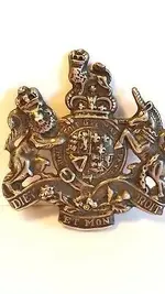 Vintage-Silver-Plated-Dieu-Et-Mon-Droit-Stieff.webp