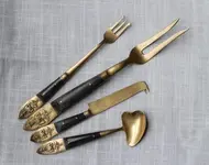 3d76f2c7b623684e0beeb819dfe07792--siam-flatware.webp