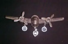 Brooch1.webp