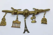 Brooch2jpg.webp