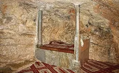 cave under rock cave of spirits.webp cave under rock cave of spirits.webp