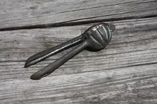 155374177_old-hand-juicer-vintage-antique-metal-hand-kitchen-.webp