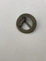 round buckle front.webp