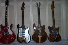 Guitar_Terrys_4.webp