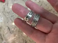 2 silver rings.webp