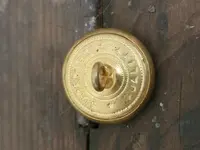 button 1a.webp