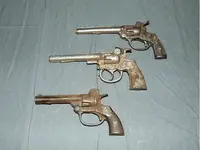 Vintage Cast Iron Toy Cap Guns, Kilgore Hubley-crop.webp