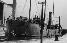 Bannockburn_in_drydock.webp