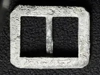 Plated silver buckle fr.webp