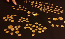 131 gold anglo saxxon.webp
