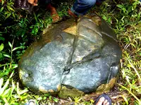 Japanese_stone-carving_1.webp