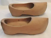 wooden-shoes-1.webp