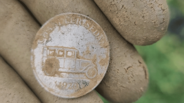 Big Copper & Relics Unearthed Metal Detecting - Old Farm Treasure 3-52 screenshot.png
