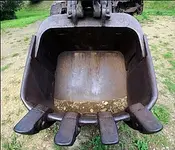 Antique steam excavator bucket teeth-crop.webp