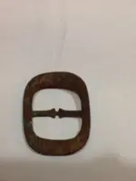 buckle_centering-flanges-on-middle-bar_TN.webp