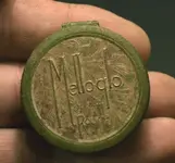 mello glo compact.webp