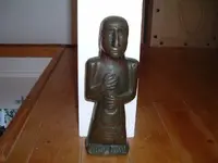 statue1.webp