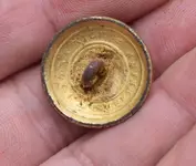 flower button back.webp