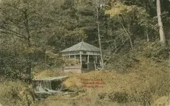 allegan-mi-michigan-tannery-creek-victorian-gazebo-lovers-lane.webp