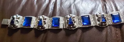 Vintage- Silver-Bracelet-Blue-Stones.webp