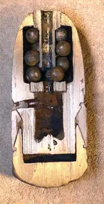 shell_halfsection_Hotchkiss_3inch_Type1_Case-Shot_NO-MATRIX_23ironballs_B&S_photobyEmike_0005...webp