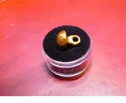 gold button 1.webp