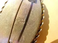 R 12.webp