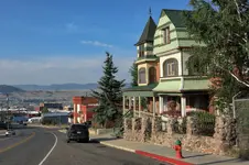 BUTTE1J.webp
