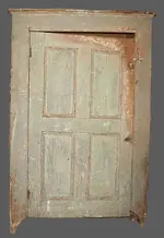 Late18thEarly19thCenturyAmericanOriginalPaintCornerCupboard_02.webp