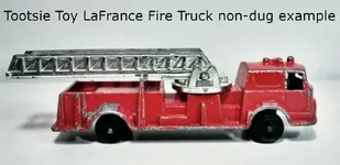 Tootsie Toy La France Fire Truck non dug Gimp.webp