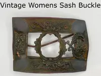 sash buckle front gimp.webp