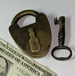 Padlock keyhole cover to compare.webp