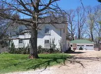 old home on Sac river.webp