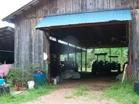 bluebarn0509.webp
