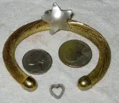Jewerly-metal-detecting.webp