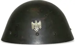 czechoslovak-wz-32-steel-helmet-wehrmacht-9101-1.webp