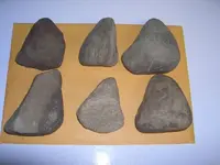 Grinding Stones-Bases-Flat Sandstone-Hollowed Out Rocks=Question 002.webp