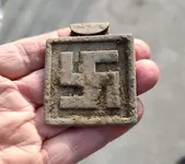Nazi Buckle, dirty front.webp