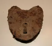lock1front.webp
