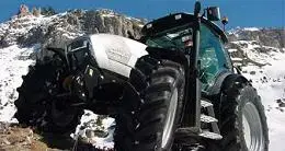 tractorL.webp
