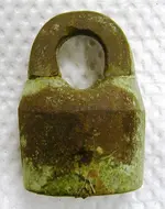 lock side 2.webp