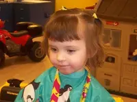 emmy haircut.webp