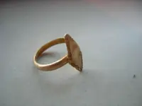 Gerestaureerde gouden ring vermoedleijk 18e eeuws (G).webp