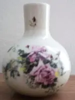 vase 001.webp