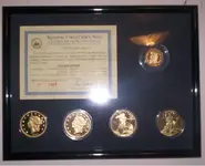 goldwalldisplay.webp