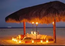 27DinnerBeachNight.webp