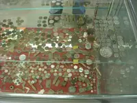 Display-case-017.webp