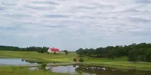 65redbarn2.webp