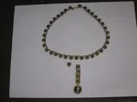 necklace.webp