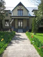 01 Front walk.webp
